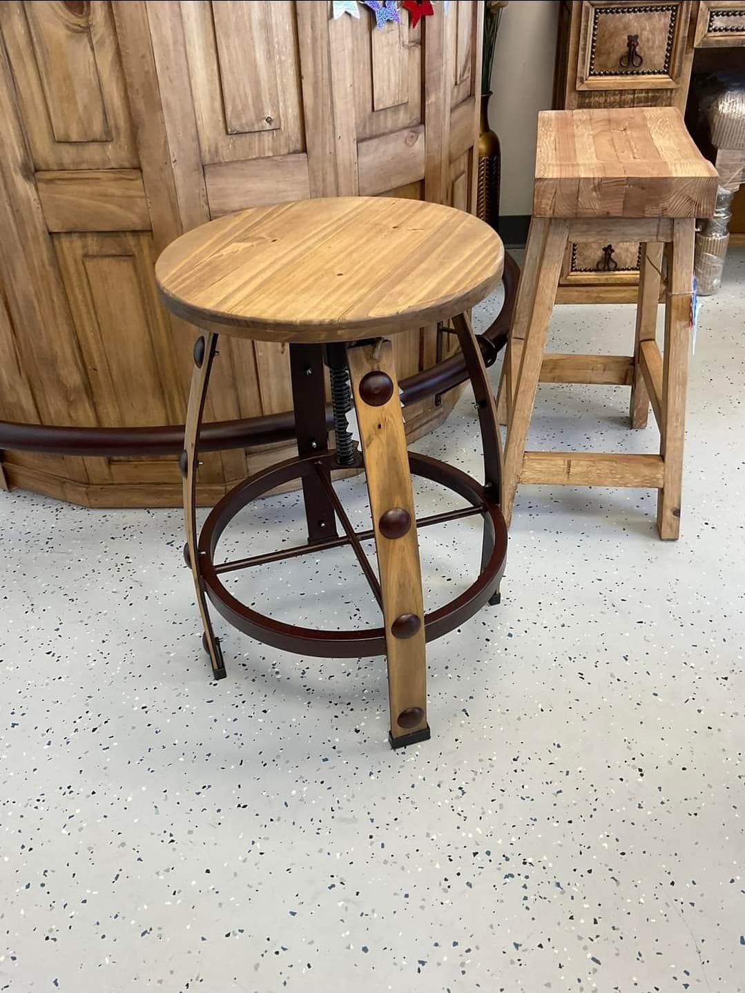 Barstool Barrel w/iron nails